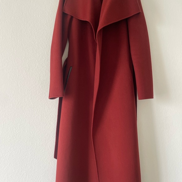 Mackage Mai coat , like new excellent condition. - Picture 4 of 5